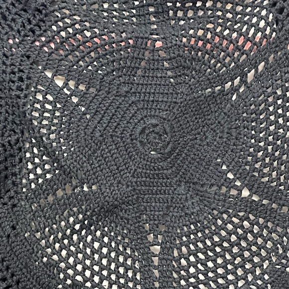 Peter Nygard Black Crochet Back Shawl - Picture 8 of 8